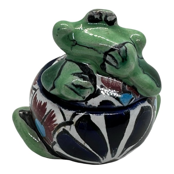 Mexican Folk Art Pottery Handmade & Handpainted Talavera Frog Trinket Box - Picture 9 of 12
